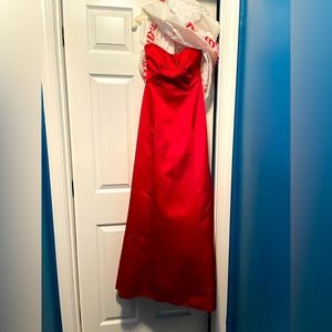 David’s Bridal dress. Size 2. Worn once.